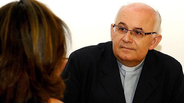 ANA PÉREZ HERRERA. Ángel Fernández Collado en un momento de la entrevista. Foto ABC