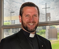 16054_gonzalo_len_aporta_todas_las_claves_de_la_incompatibilidad_entre_ser_catolico_y_profesar_toda_una_serie_de_creencias_pseudoespirituales_