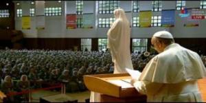 papa-monjas-720_560x280